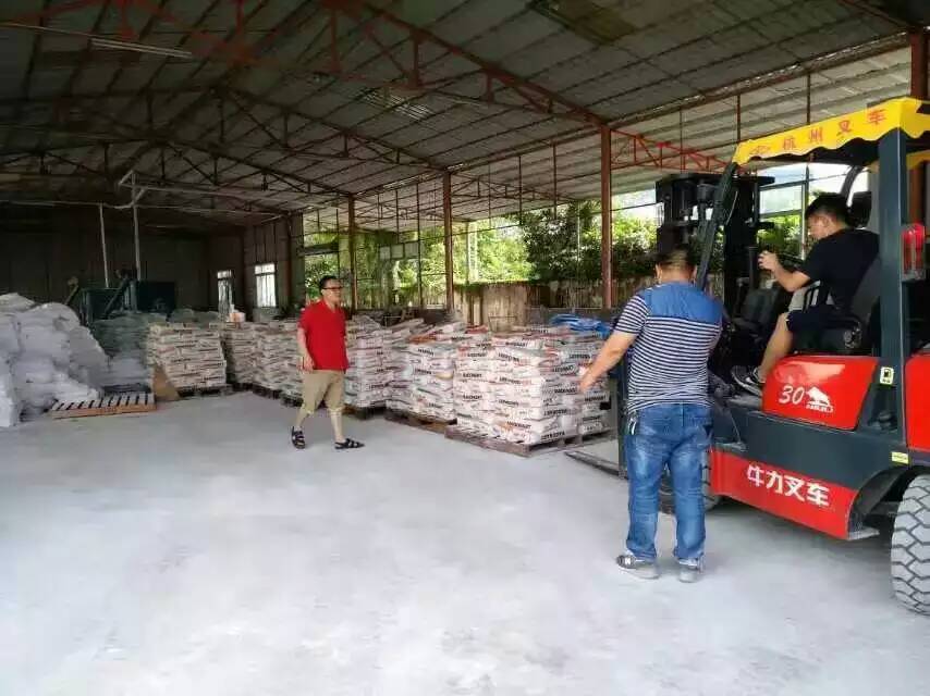 友情漆不斷創(chuàng)新突破，打開海外市場銷路