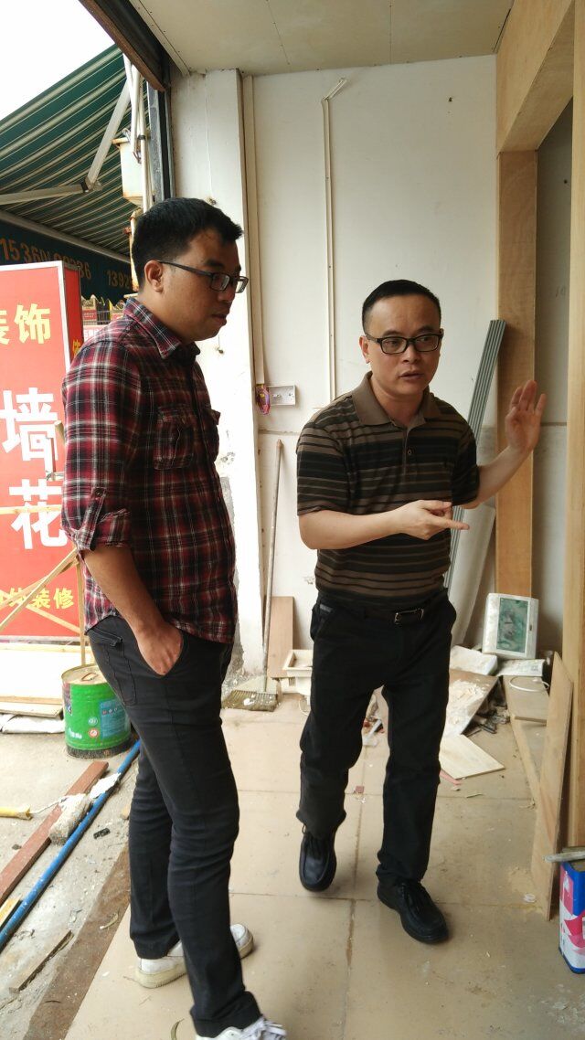 友情漆敬業(yè)專業(yè)的態(tài)度，贏得客戶合作加盟