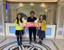 參觀(guān)簽約加盟，友情漆新年增添新伙伴